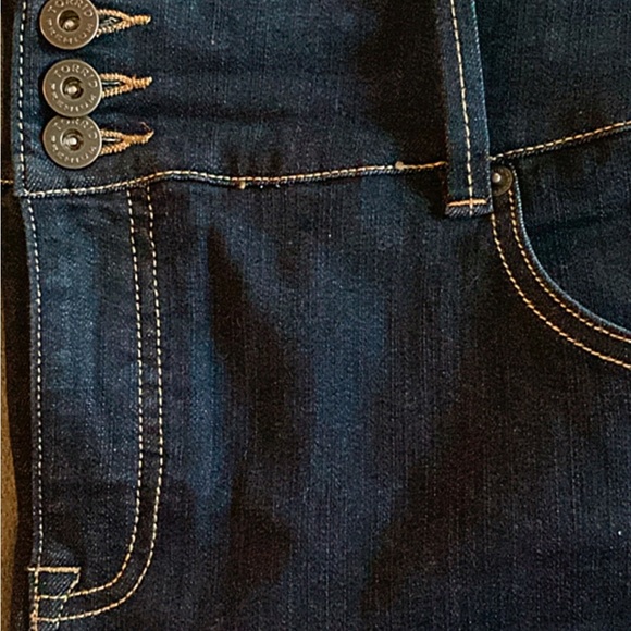 Torrid Premium Jegging Jeans 24 XS (extra short) - Picture 5 of 9
